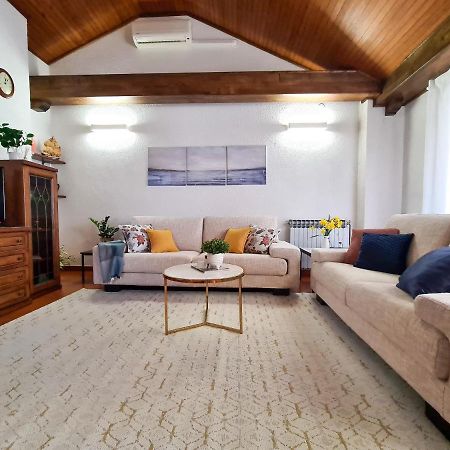 Apartments & Rooms Ivana ロヴィニ エクステリア 写真
