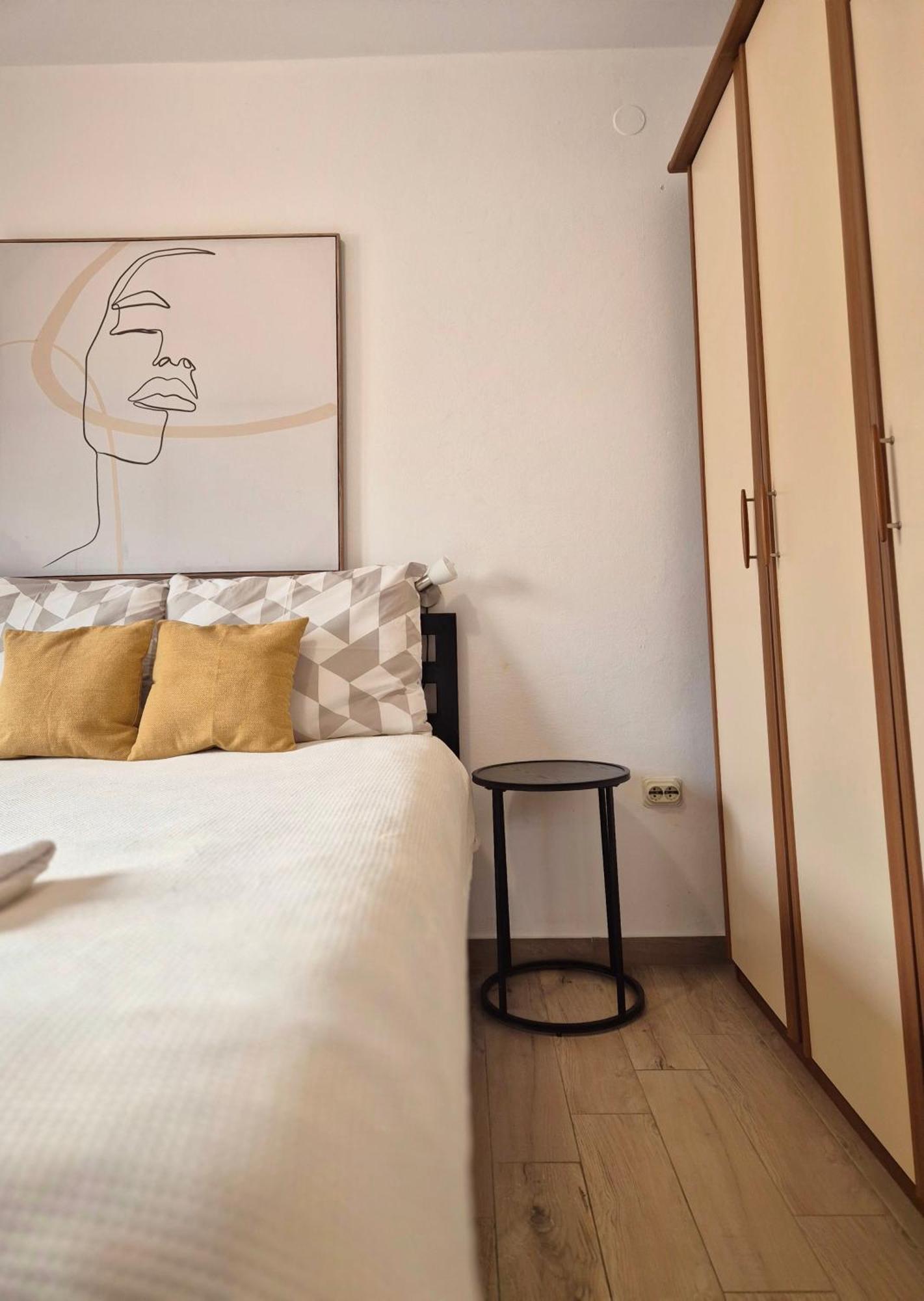 Apartments & Rooms Ivana ロヴィニ 部屋 写真